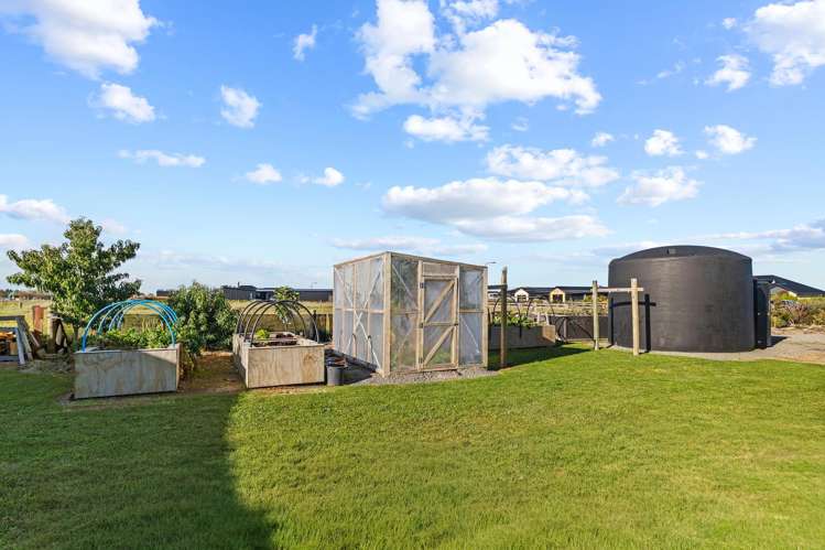 76 Summers Road Darfield_32