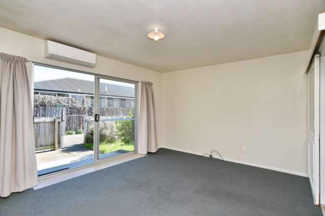 2/5 Tamarisk Place Parklands_4