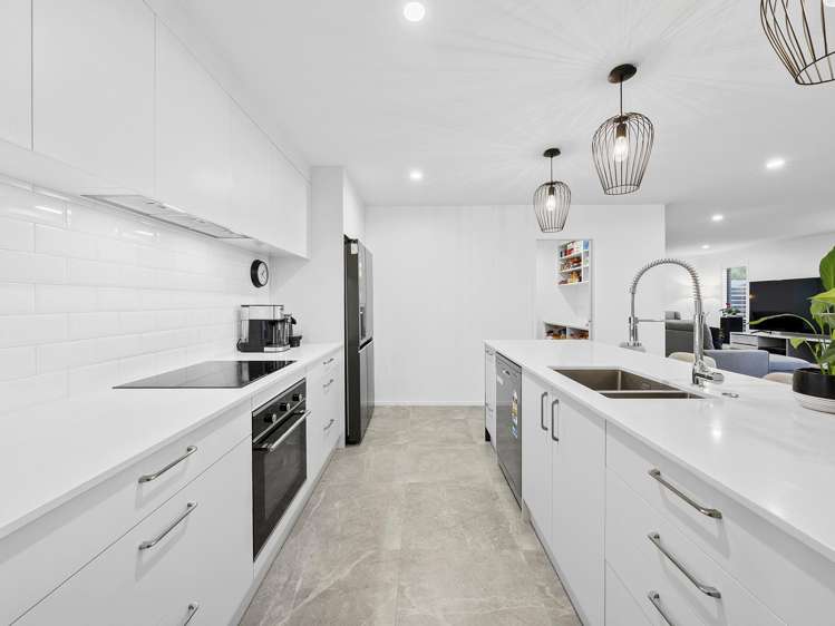 11 Te Rata Boulevard Karaka_3