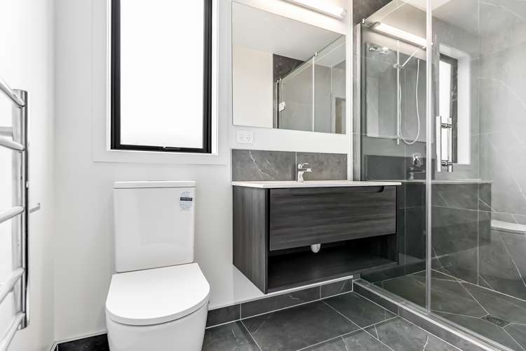 1/4 Tiro Place Rototuna North_12