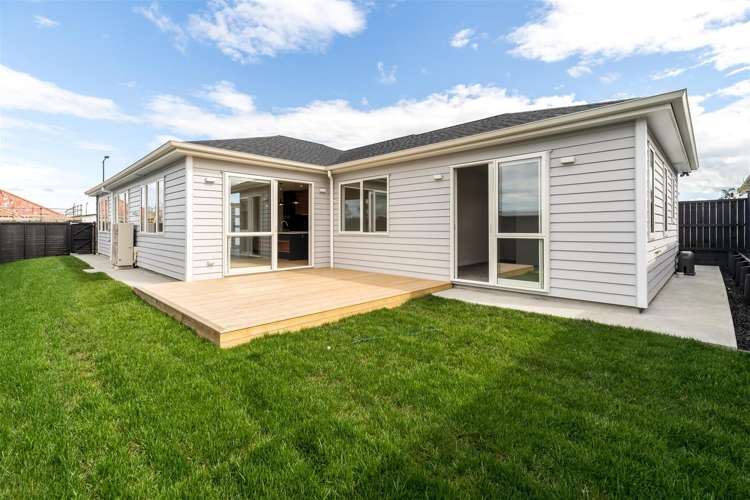 30 Archibald Drive Wainui_14