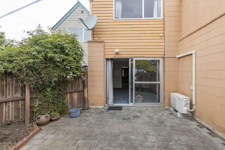 2/17 Percy Street Phillipstown_9
