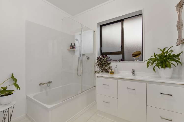 44 Bay Vista Drive Red Beach_14