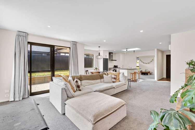 7 Tomtit Crescent Lake Hawea_7