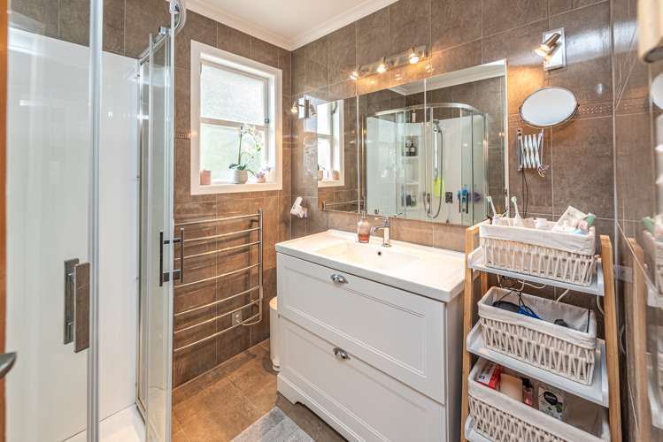 31 Brassey Road Saint Johns Hill_19