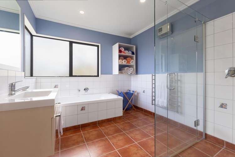 1 Shearwater Rise Paraparaumu Beach_18