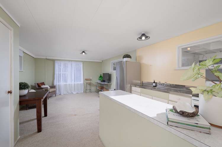 24 Hope Avenue Russell_17