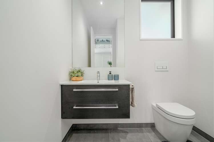 39 Waterstock Way Parklands_34