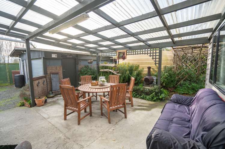 82 Lochiel Bridge Road Winton Surrounds_11