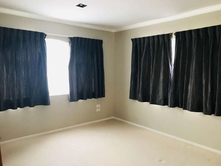 8 Beggs Way Flat Bush_14