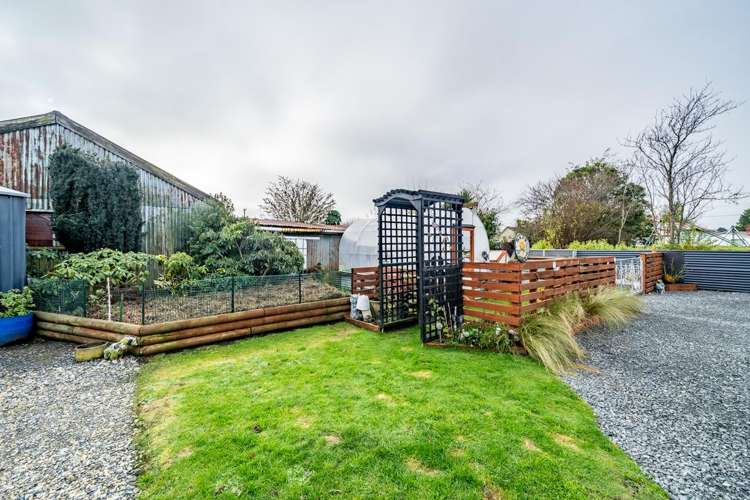 8 Burns Street Mataura_19