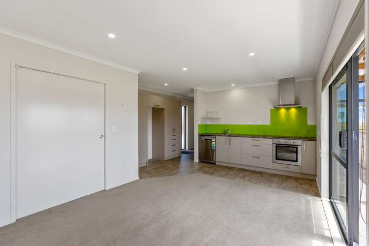 18 King Street Waitara_16