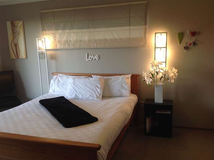 Fairview Road Fairview_25