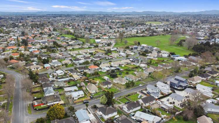 6 Kenney Crescent Fairfield_23