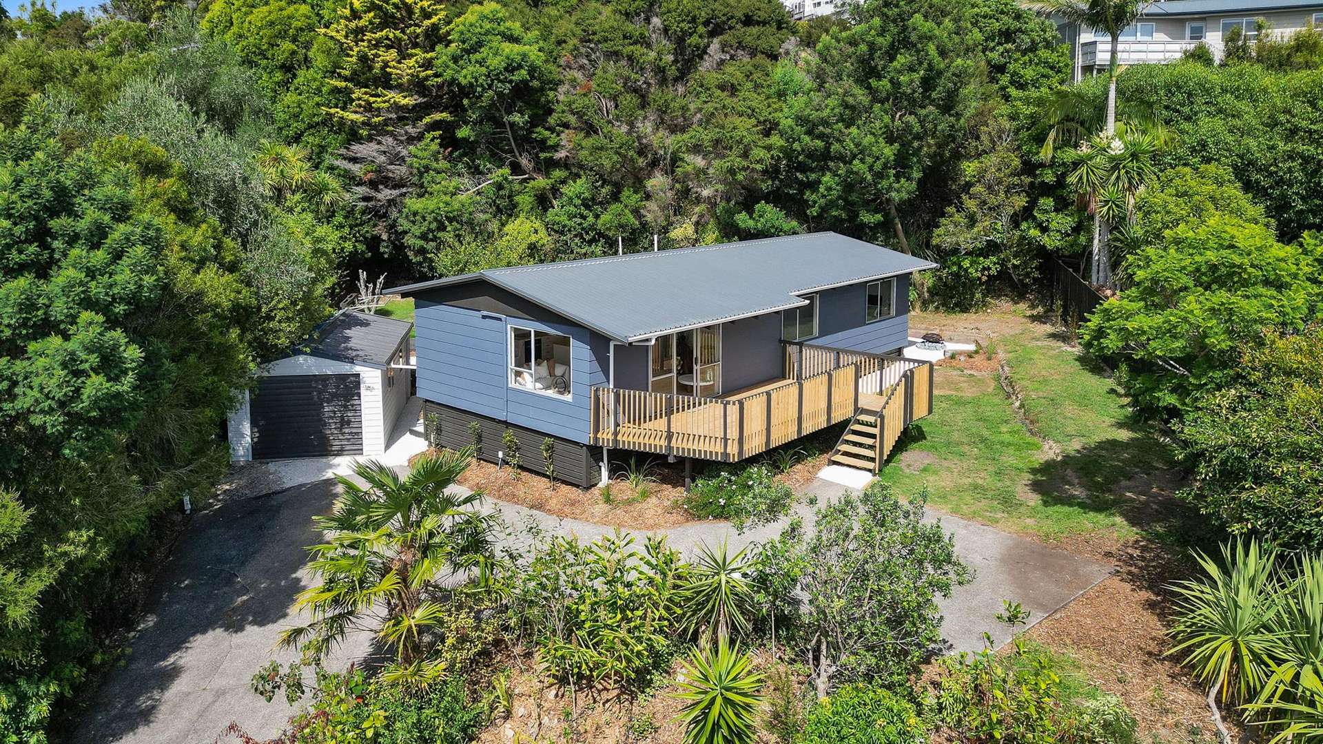 36 Sun Valley Hatfields Beach_0