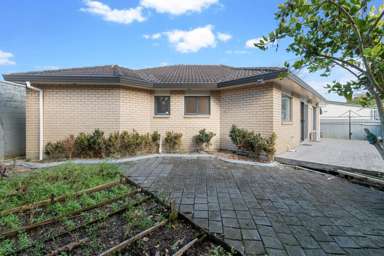 40 Huia Road_4