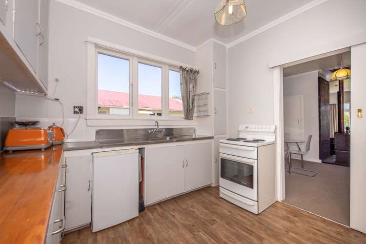 14 Mcgill Street Waimangaroa_2