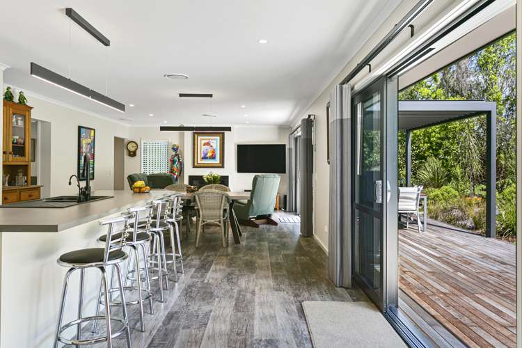 68 Parawera Drive Acacia Bay_14