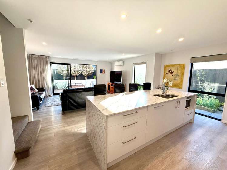  4/85 Brockworth Place Riccarton_7