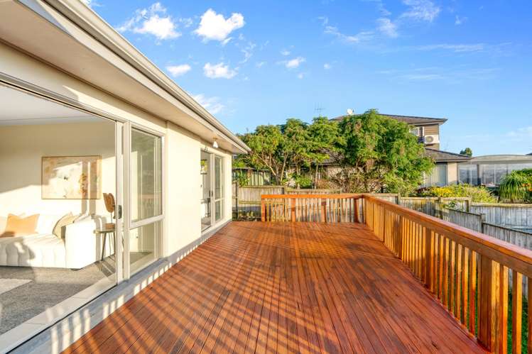 5 Woolaston Place Flat Bush_8