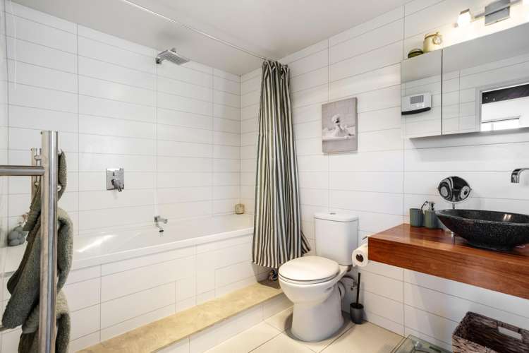 52 Ryehill Street Calton Hill_27