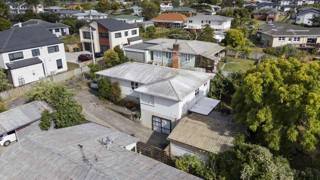13, 15, 17 Hollinbrigg Place Manurewa_1