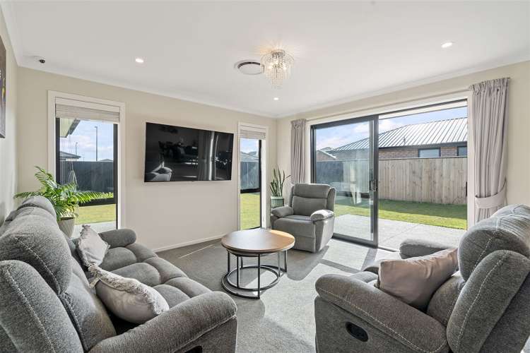 35 Ebenezer Drive Lincoln_11