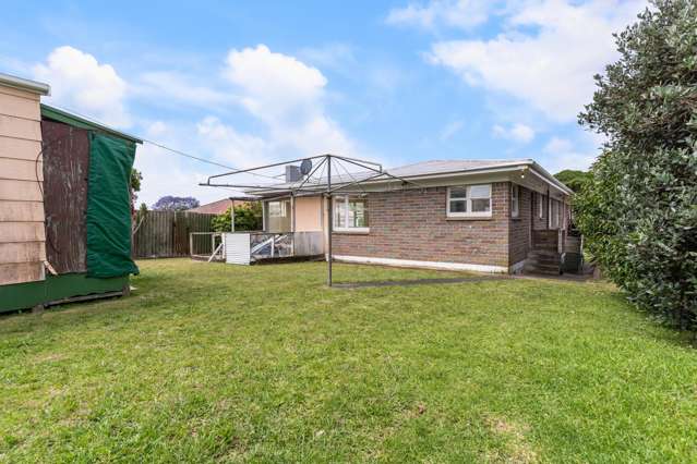 2/28 Mckean Avenue Manurewa_1