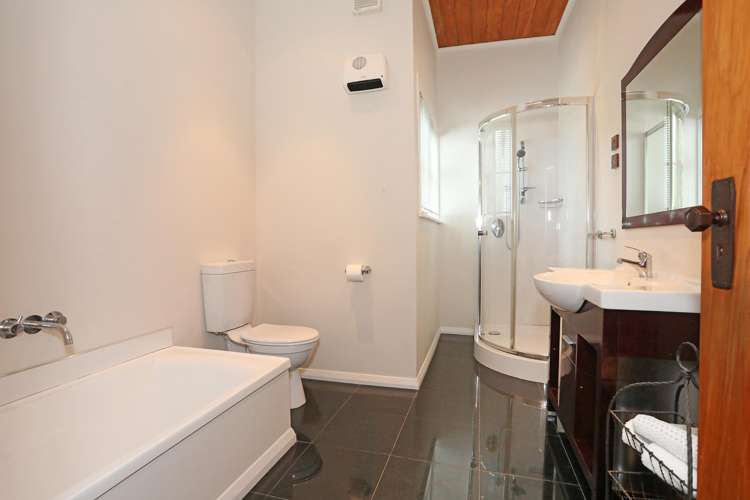 55 Hawkestone Road Marton_19