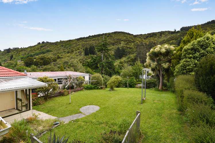 39 Kauri Street Ravensbourne_18