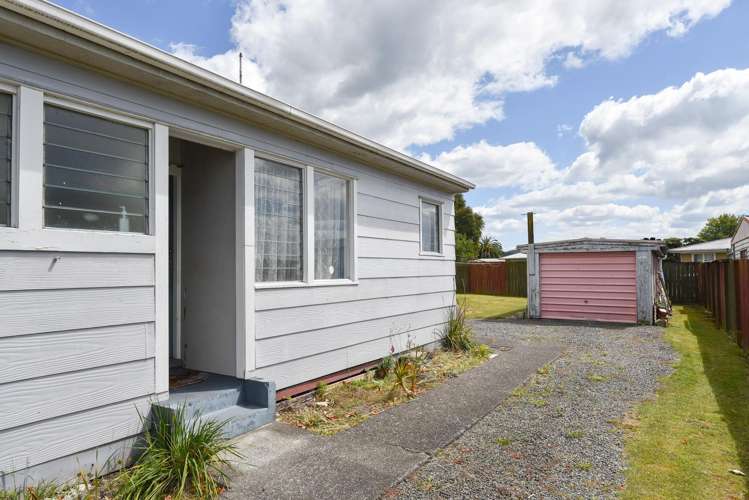 6 Oak Street Murupara_16