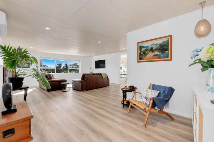 77 Karaka Road Beachlands_8