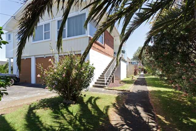 2/64 Rawhiti Road One Tree Hill_2