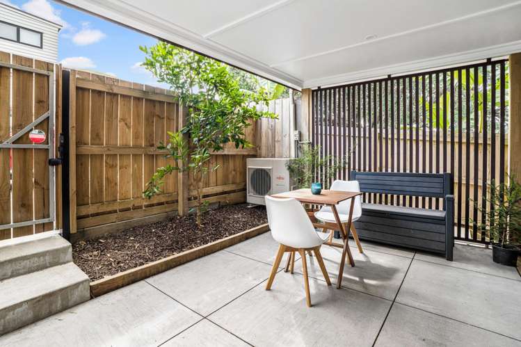 2/141 Wallace Road Mangere Bridge_15