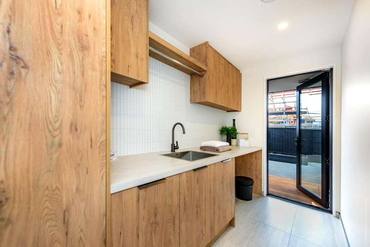 87 Whitehorn Drive Lincoln_23