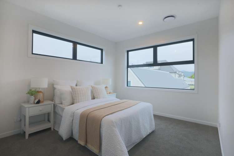 8 Maire Street Woburn_11