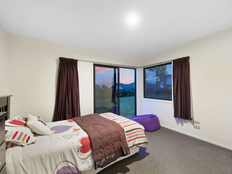 20 Raddington Way Huntington_14