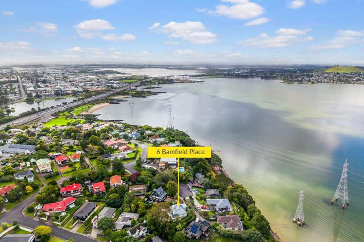 6 Bamfield Place Hillsborough_29