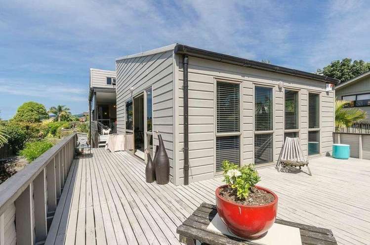 64 James Cook Drive 1185_6