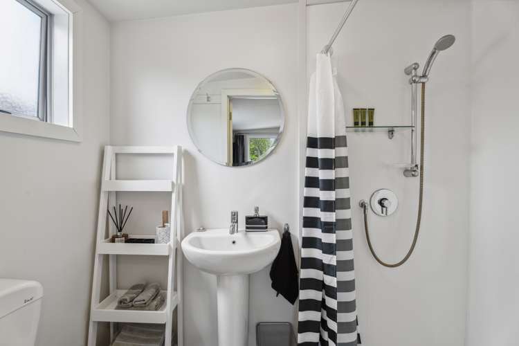 92 Barry Avenue Cromwell_21