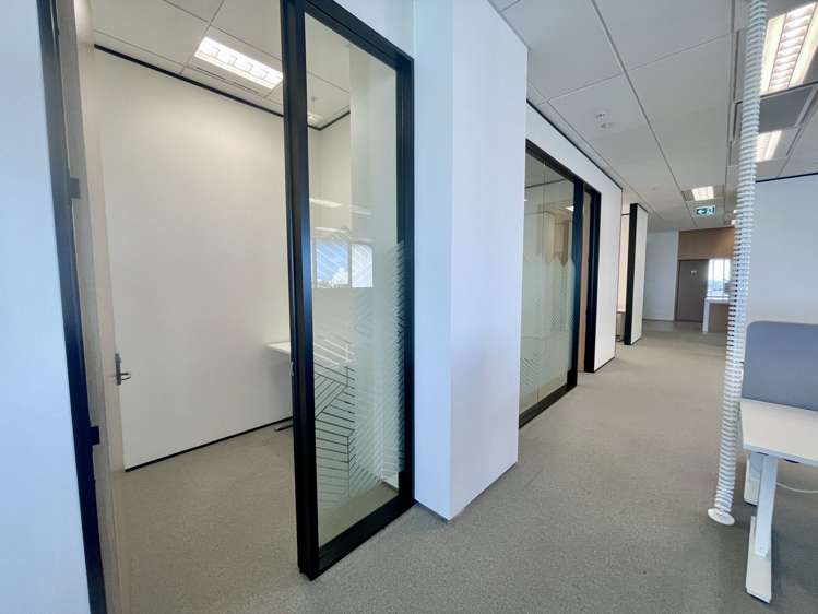 Part Level 16/11 - 19 Customs Street W Auckland Central_9