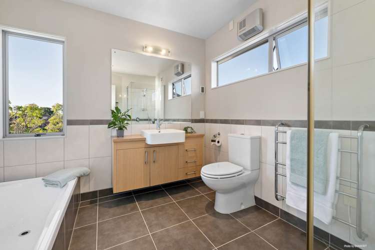 65 Pine Harbour Parade Beachlands_21