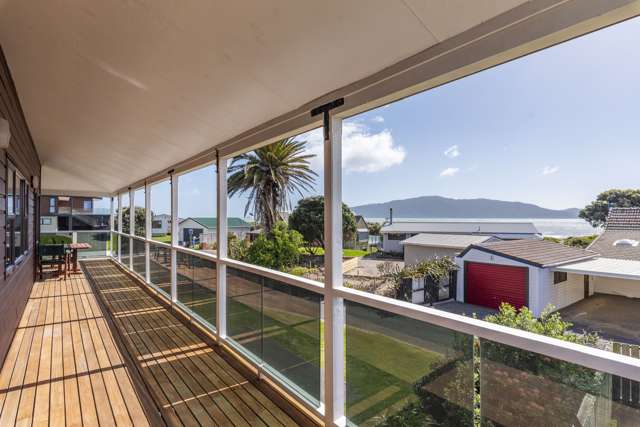 11 Waiheke Street Waikanae Beach_1