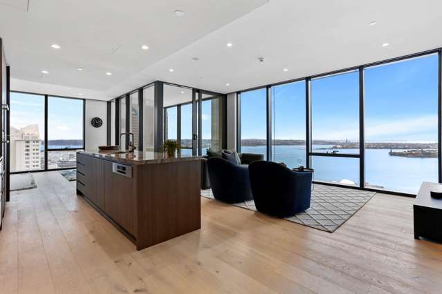 Freehold 204sqm large 3 bed in Pacifica