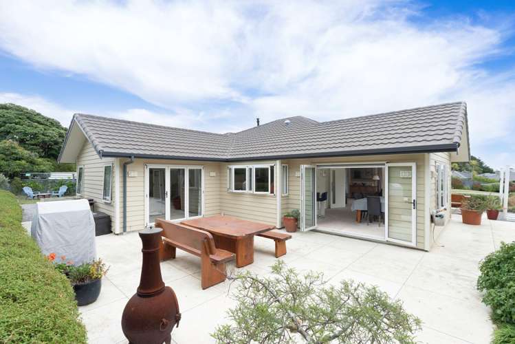 11 Byron Brown Place Otaki Beach_22