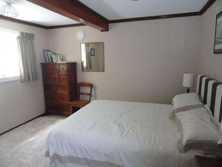 10 The Bluff Riverside_11