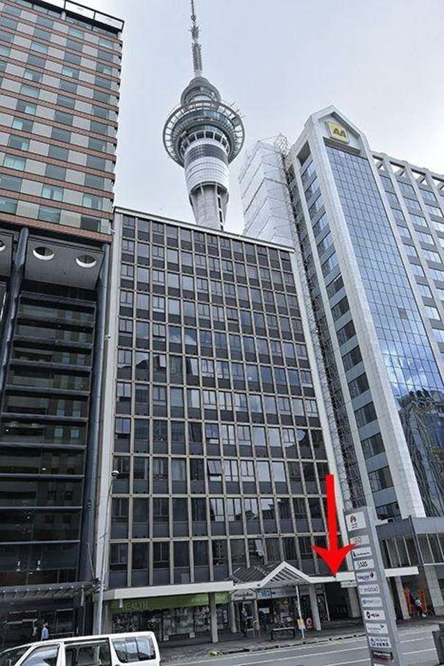City-Fringe Living – Furnished 1-Bedroom in Manhatten, Albert Street