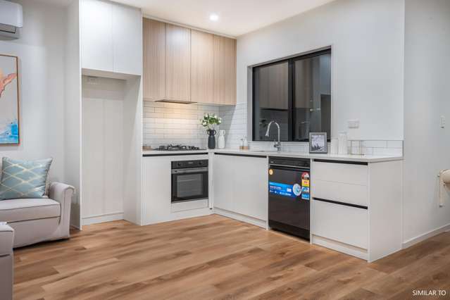 13 Matahae Drive Flat Bush_2