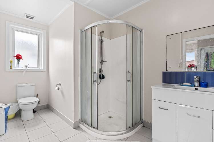 21 Nile Road Kelston_6