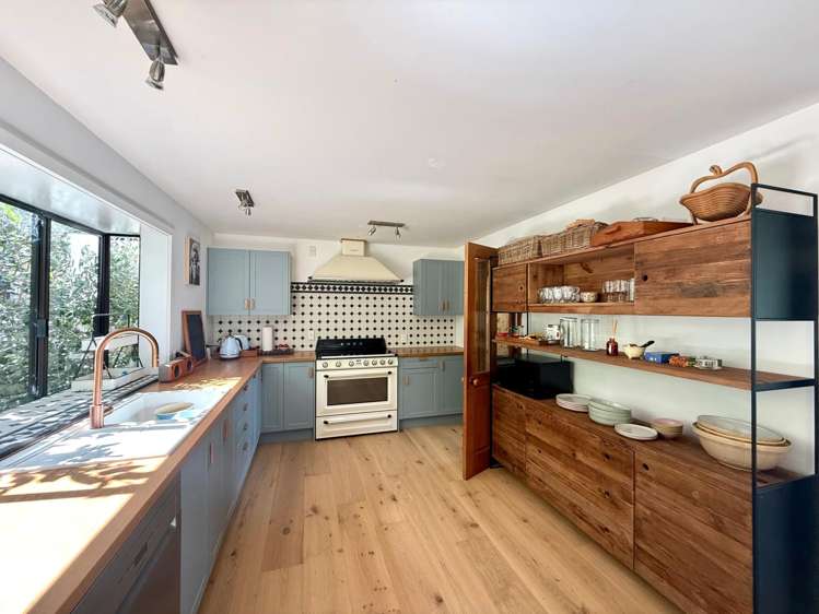  2/851 Governors Bay Road Lyttelton_5